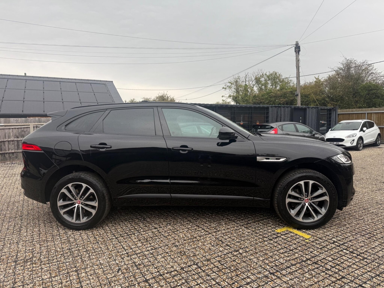 Used Jaguar F-Pace 2016 for sale - 76084053: Photo 4