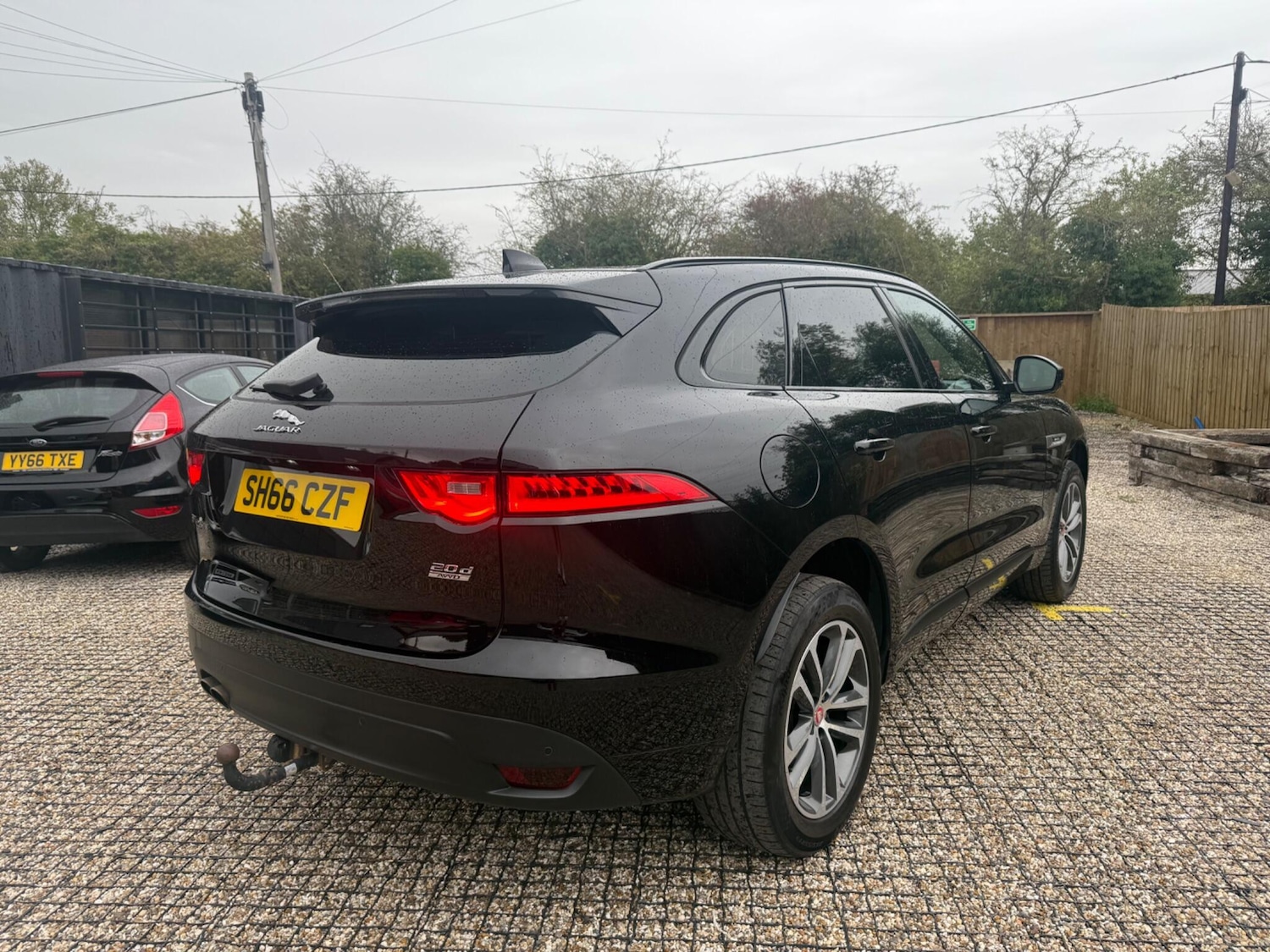 Used Jaguar F-Pace 2016 for sale - 76084053: Photo 5