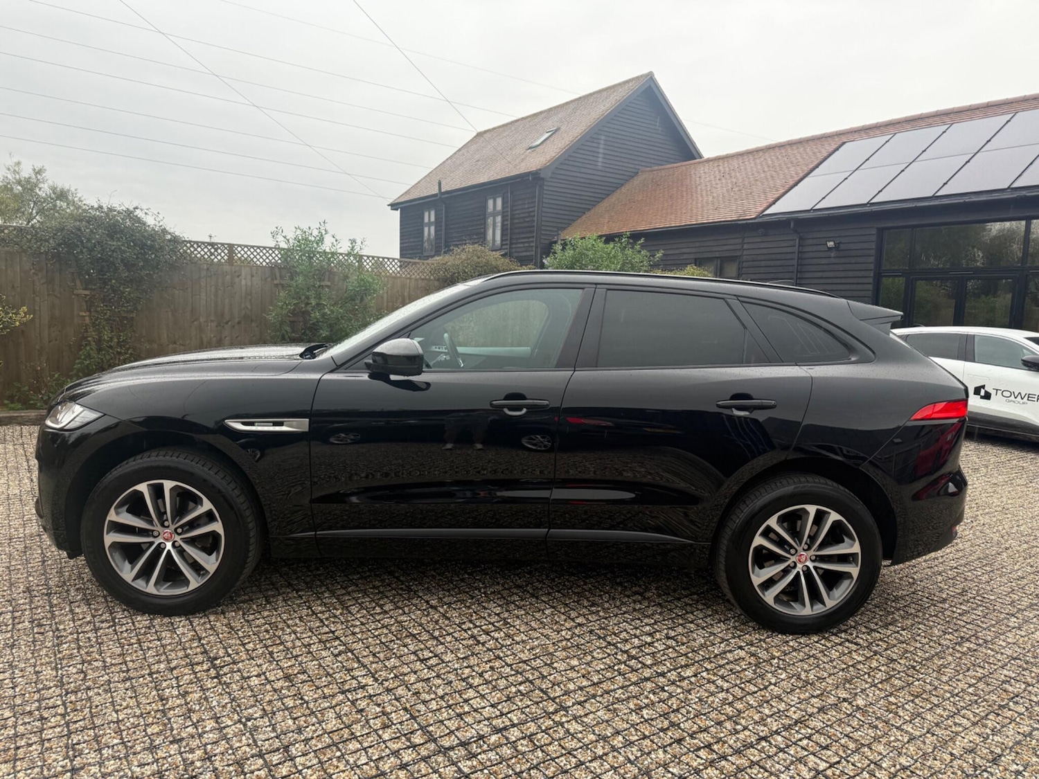 Used Jaguar F-Pace 2016 for sale - 76084053: Photo 8
