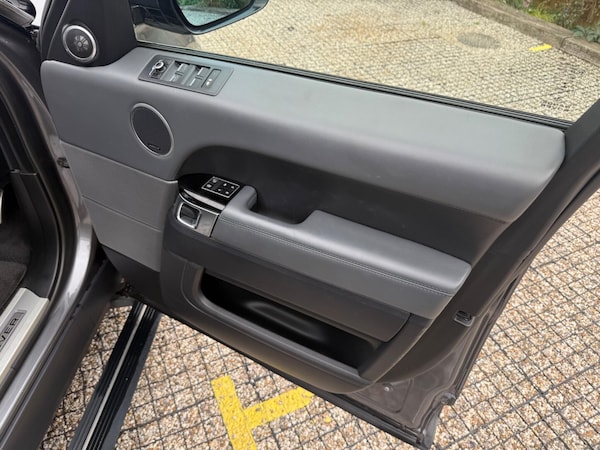 Used Land Rover Range Rover Sport 2015 for sale - 76247884: Photo 25