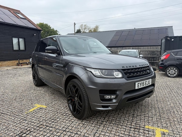 Used Land Rover Range Rover Sport 2015 for sale - 76247884: Photo 3