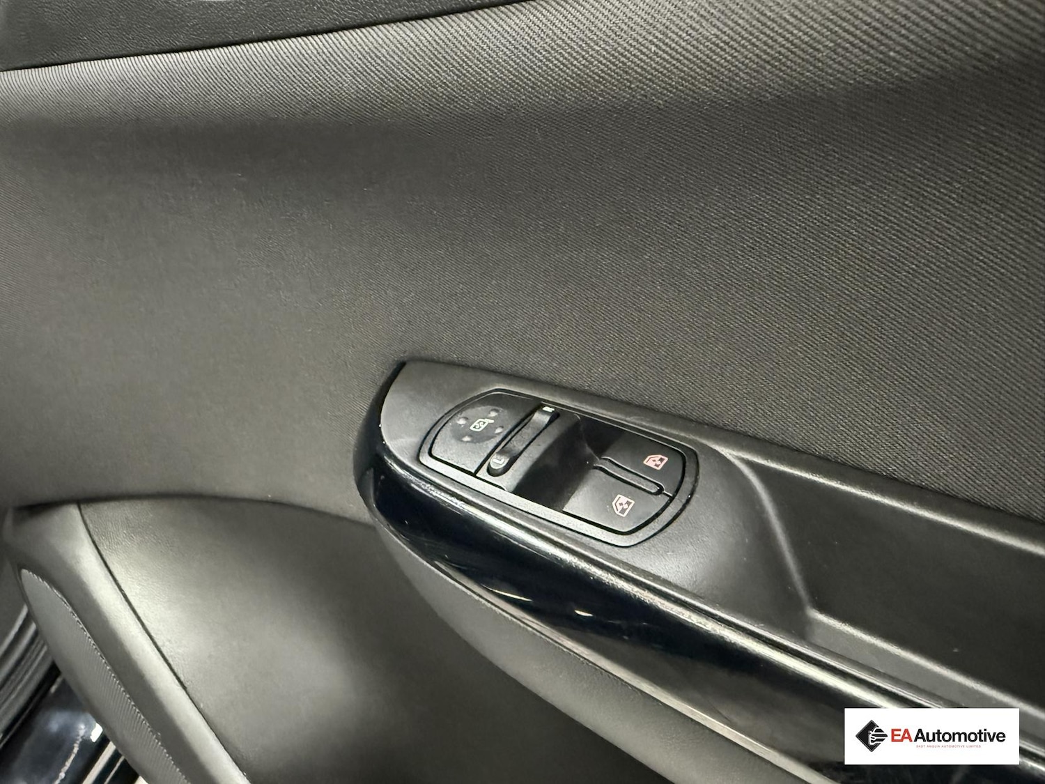 Used Vauxhall Corsa 2017 for sale - 77791317: Photo 14