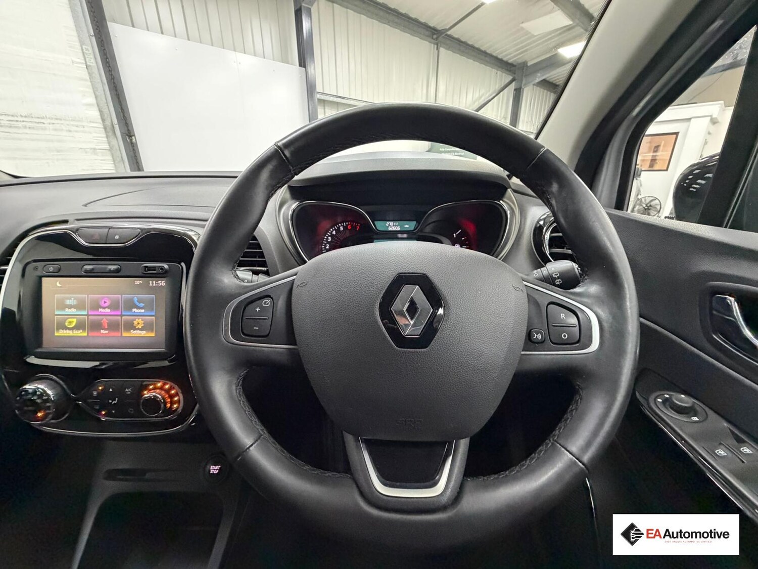 Used Renault Captur 2017 for sale - 77791344: Photo 11