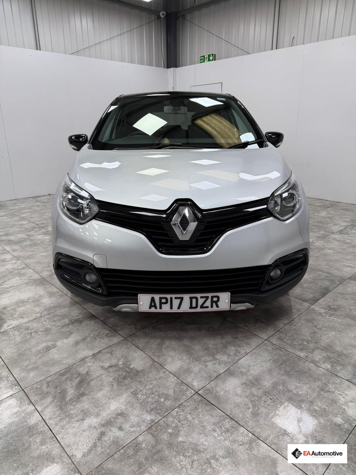 Used Renault Captur 2017 for sale - 77791344: Photo 2