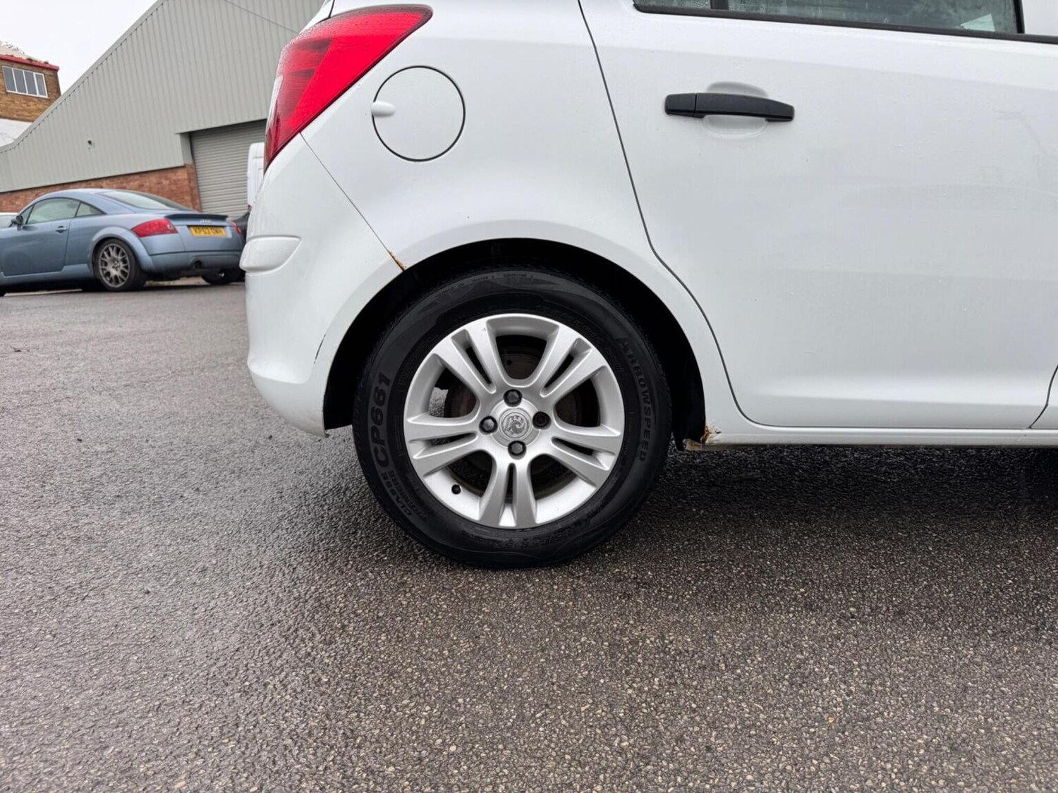 Used Vauxhall Corsa 2010 for sale - 76576908: Photo 26