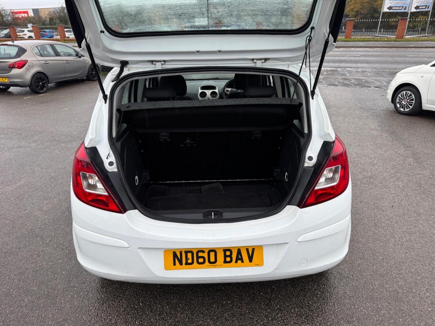 Used Vauxhall Corsa 2010 for sale - 76576908: Photo 34