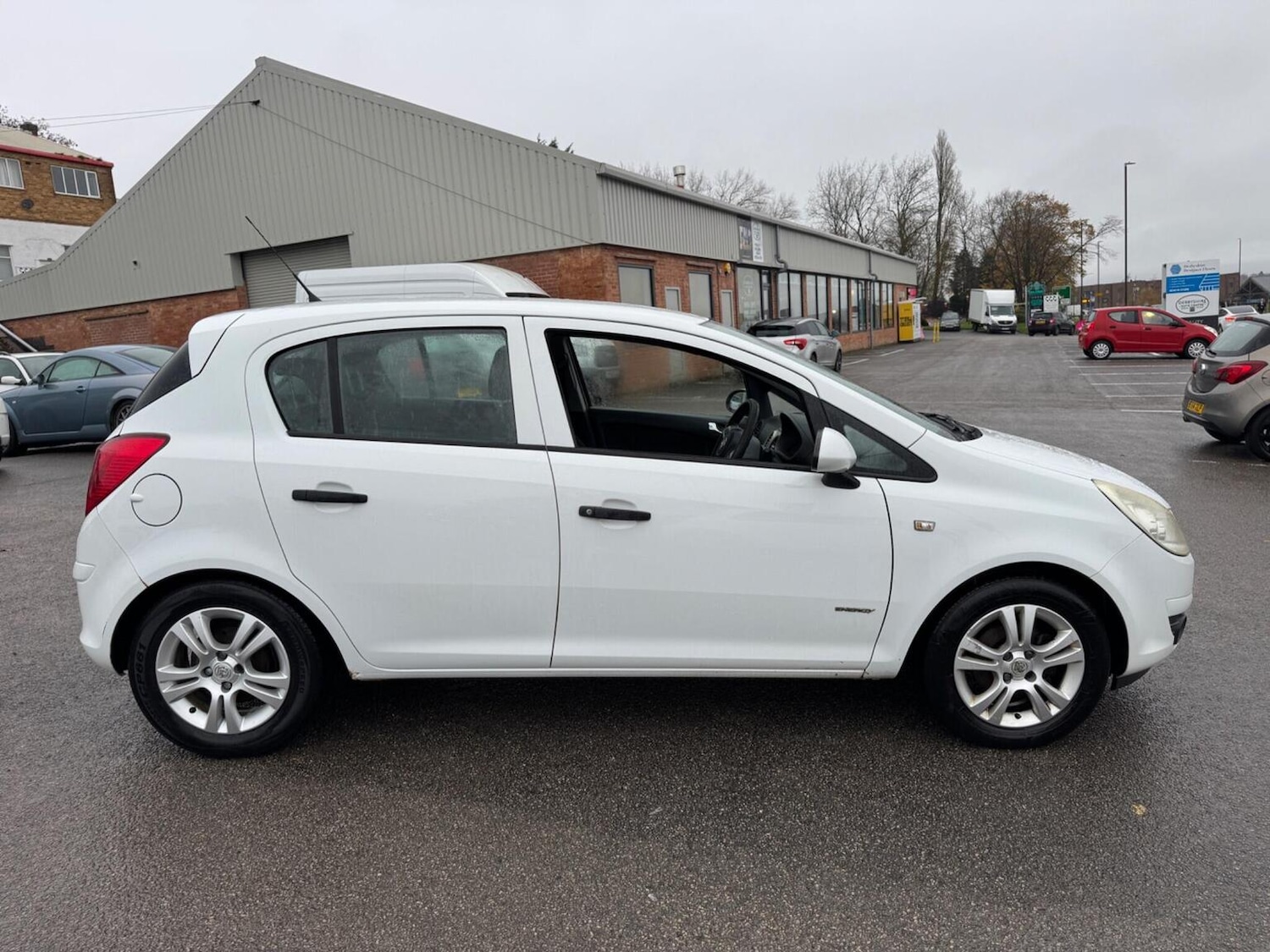 Used Vauxhall Corsa 2010 for sale - 76576908: Photo 9