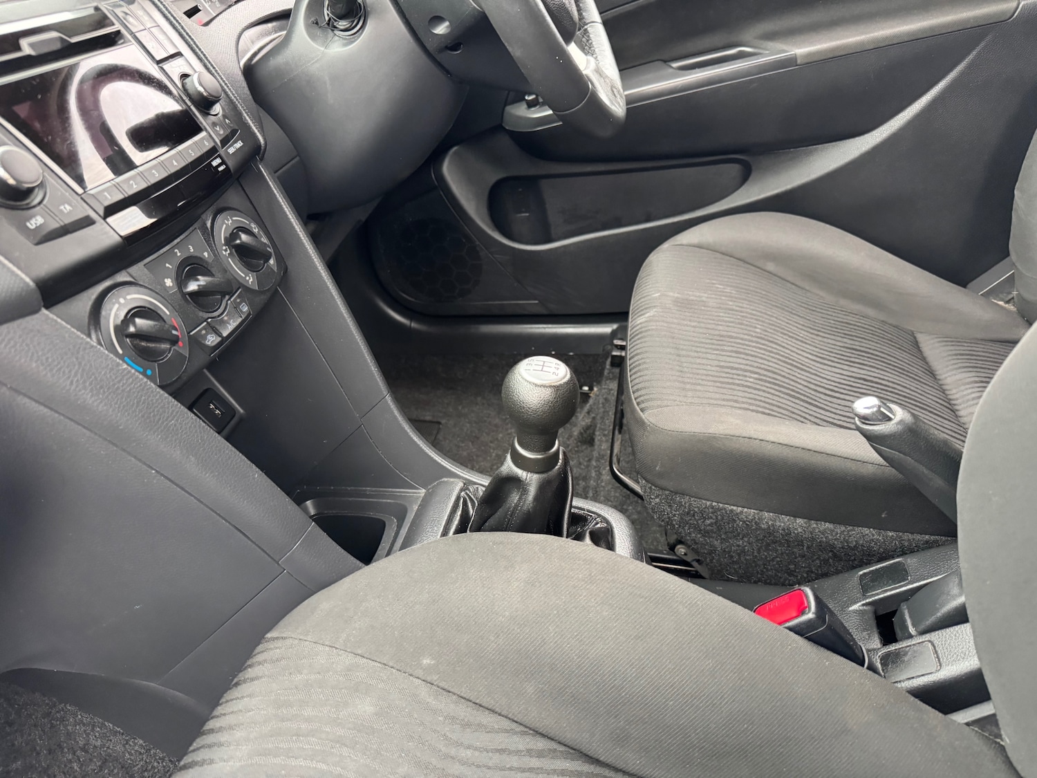 Used Suzuki Swift 2012 for sale - 77679410: Photo 23