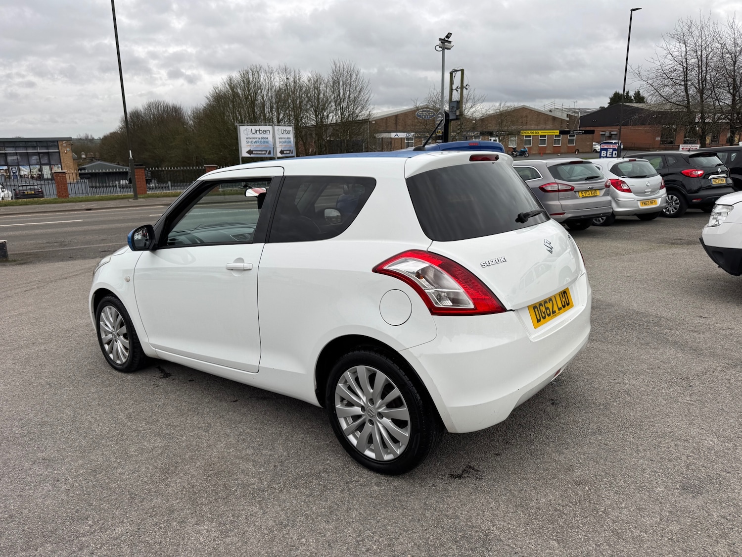 Used Suzuki Swift 2012 for sale - 77679410: Photo 3