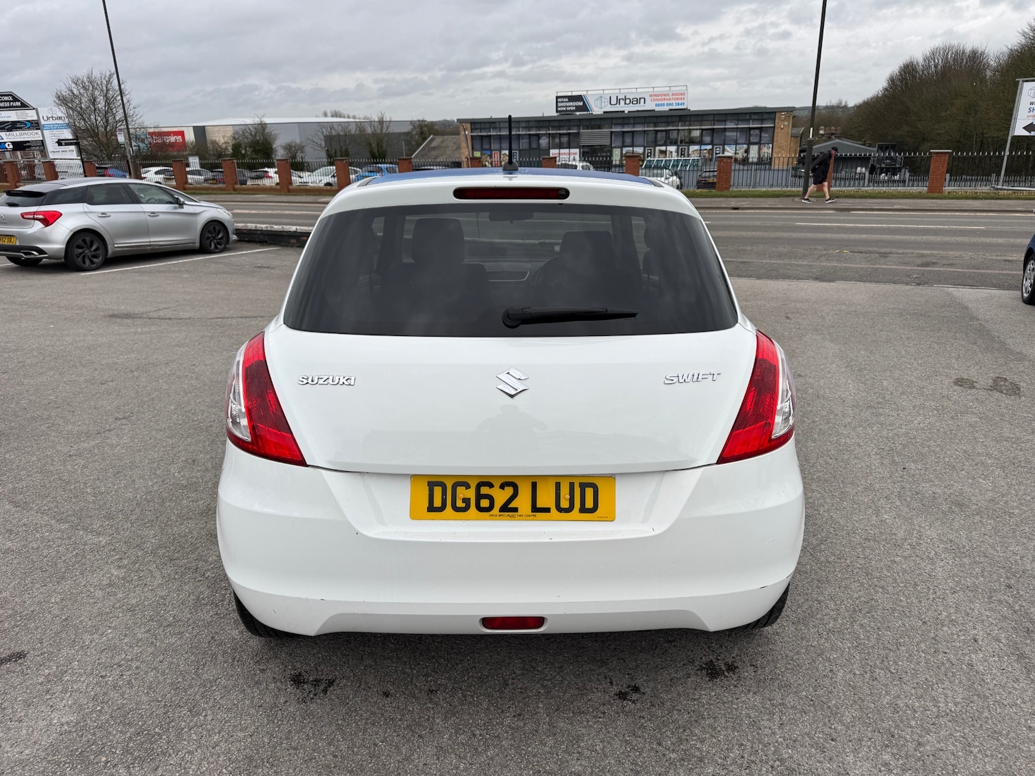 Used Suzuki Swift 2012 for sale - 77679410: Photo 4