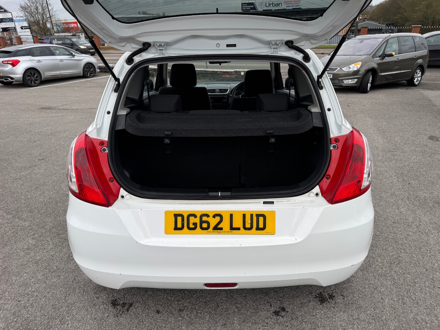 Used Suzuki Swift 2012 for sale - 77679410: Photo 5
