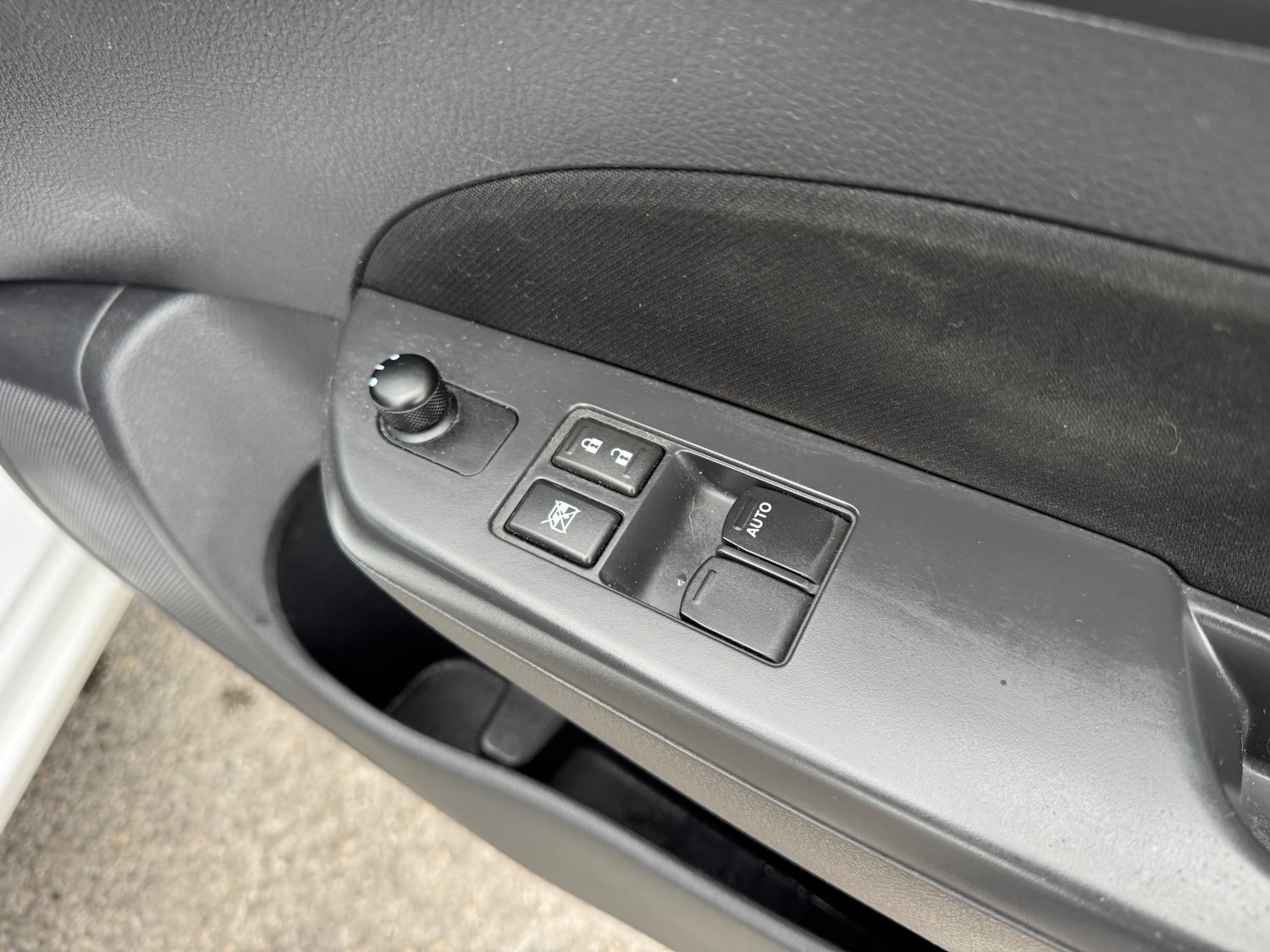 Used Suzuki Swift 2012 for sale - 77679410: Photo 8