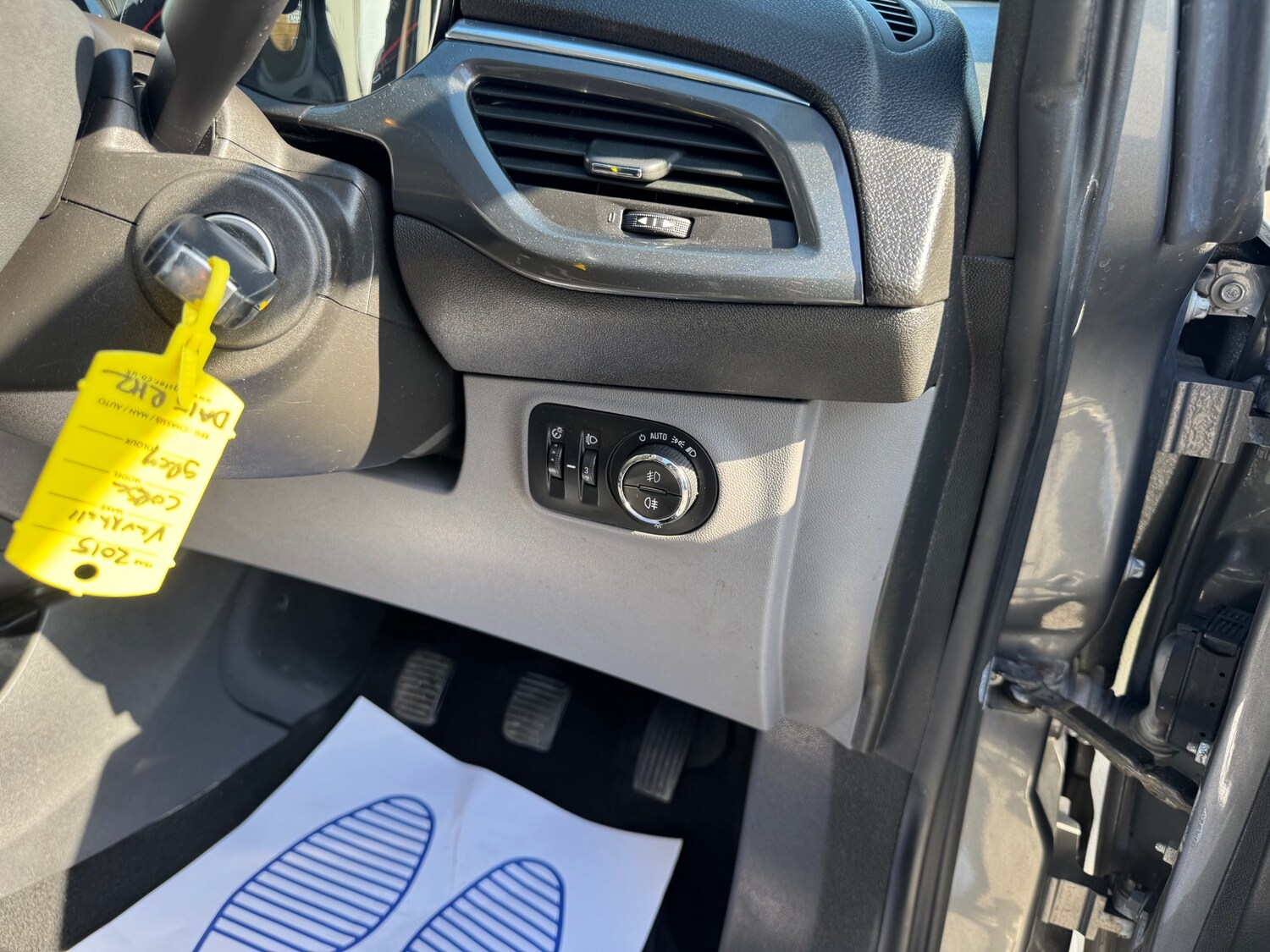 Used Vauxhall Corsa 2015 for sale - 77943622: Photo 12