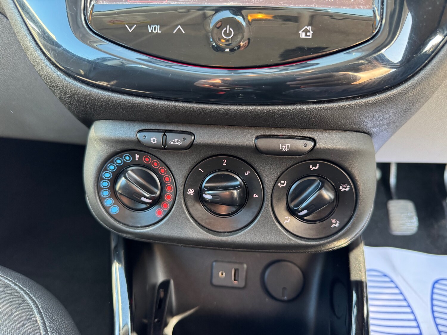 Used Vauxhall Corsa 2015 for sale - 77943622: Photo 18