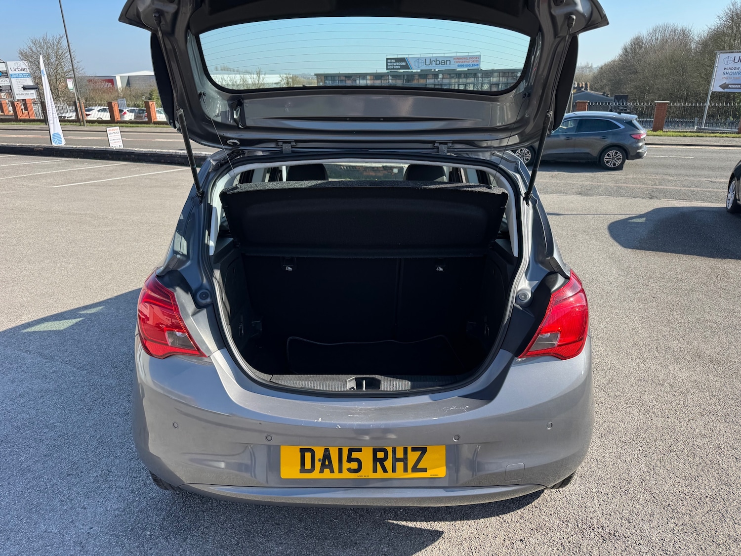 Used Vauxhall Corsa 2015 for sale - 77943622: Photo 5