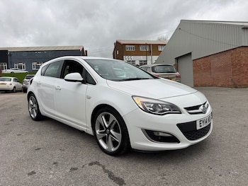 Used Vauxhall Astra 2014 for sale - 77679370: Photo