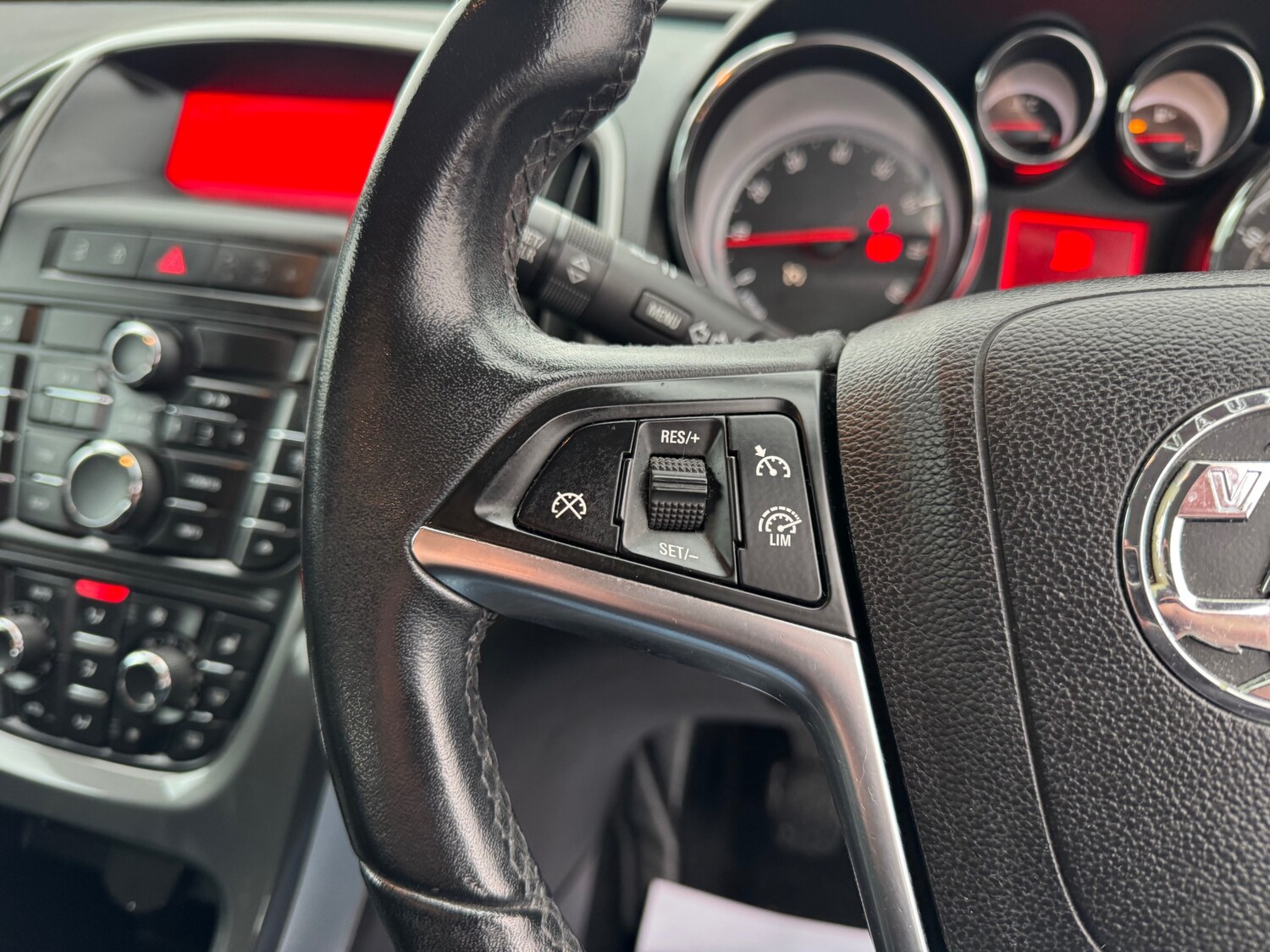 Used Vauxhall Astra 2013 for sale - 77594960: Photo 19