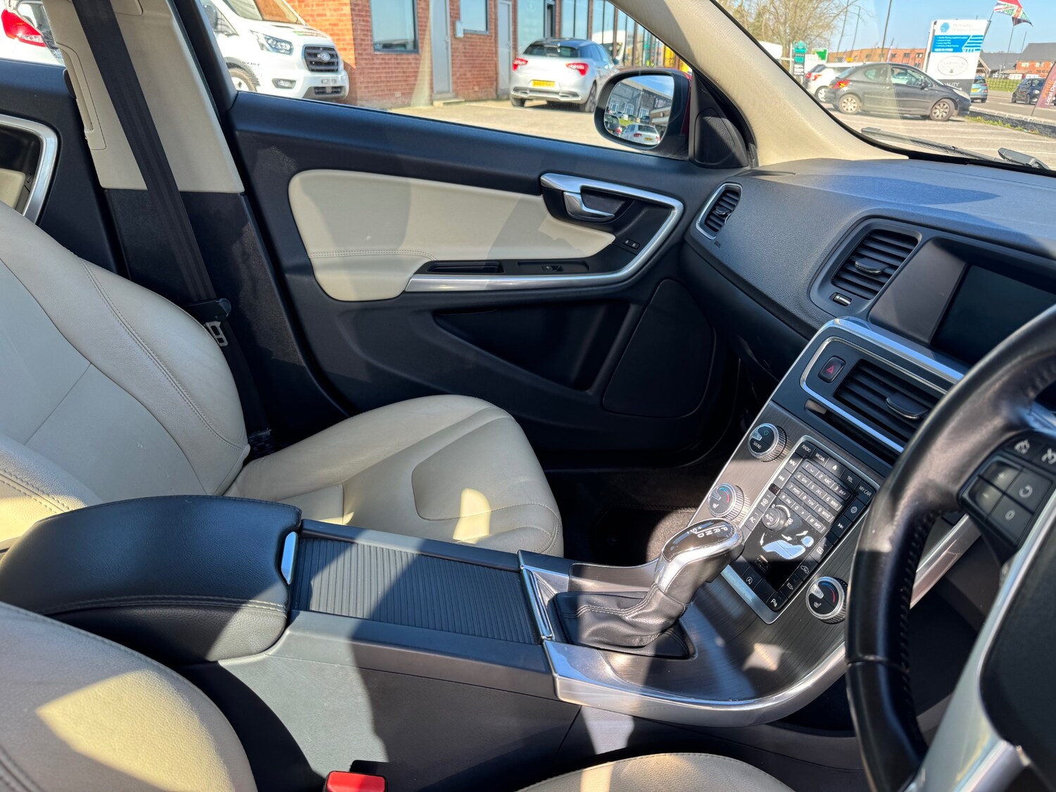 Used Volvo S60 2016 for sale - 77916907: Photo 10