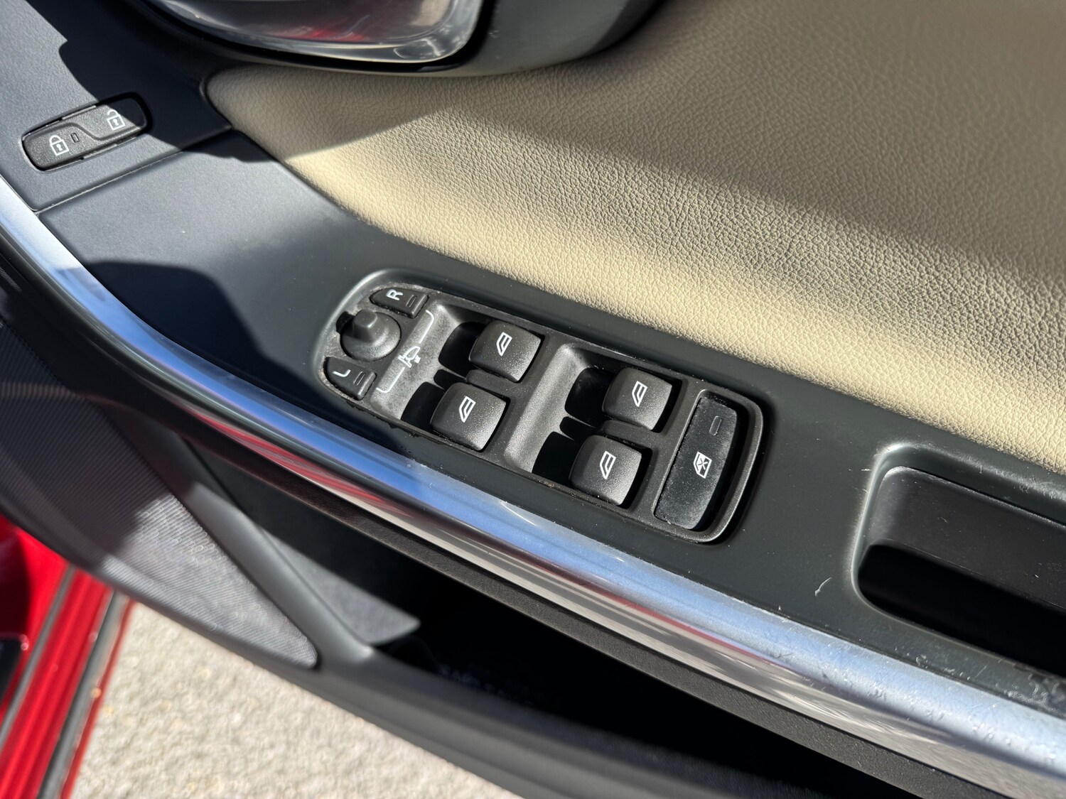 Used Volvo S60 2016 for sale - 77916907: Photo 12