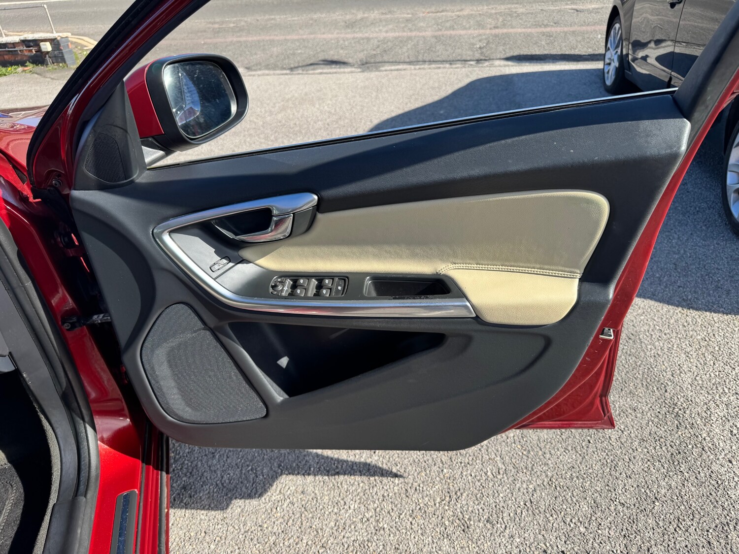 Used Volvo S60 2016 for sale - 77916907: Photo 7