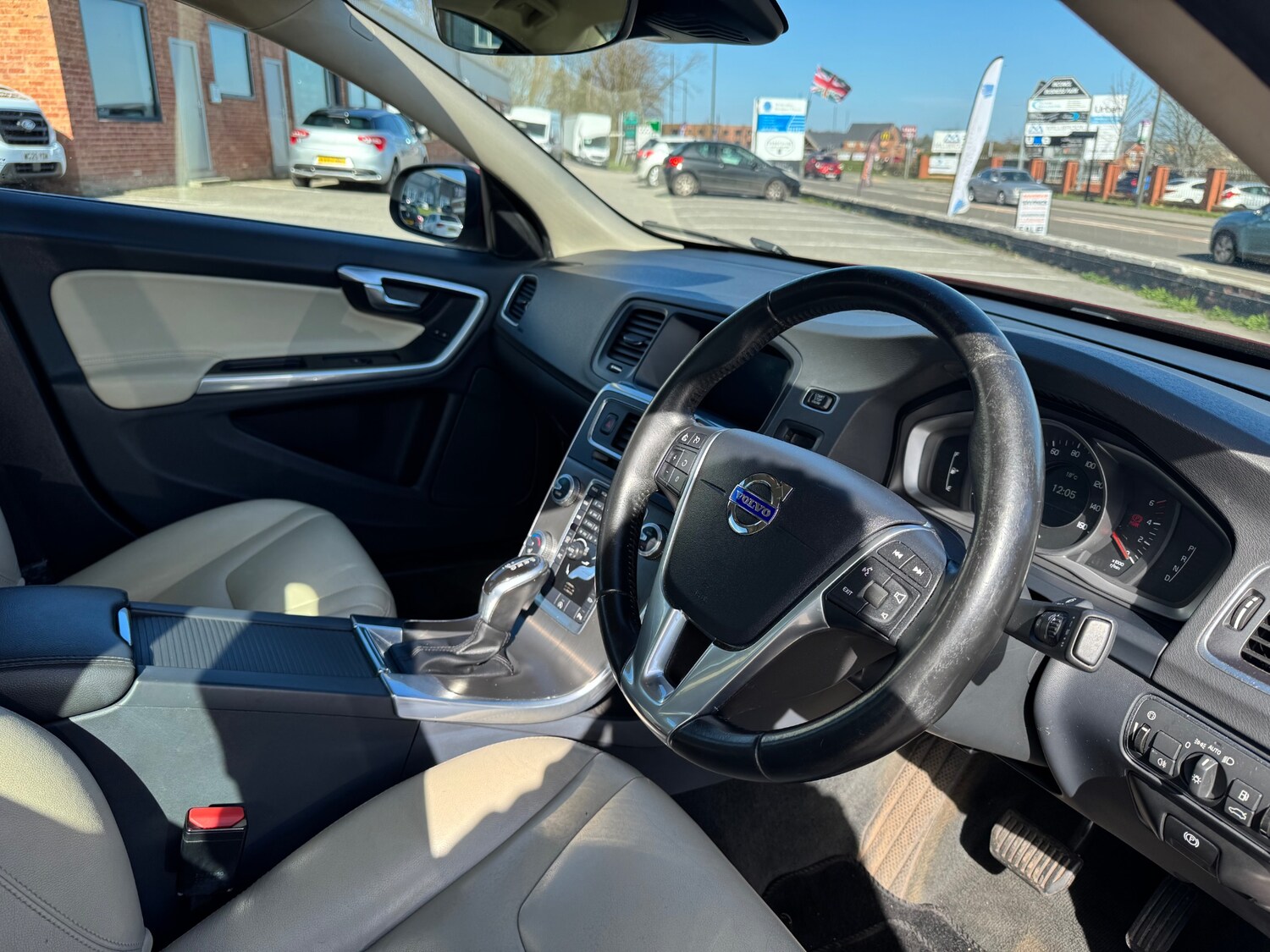 Used Volvo S60 2016 for sale - 77916907: Photo 9