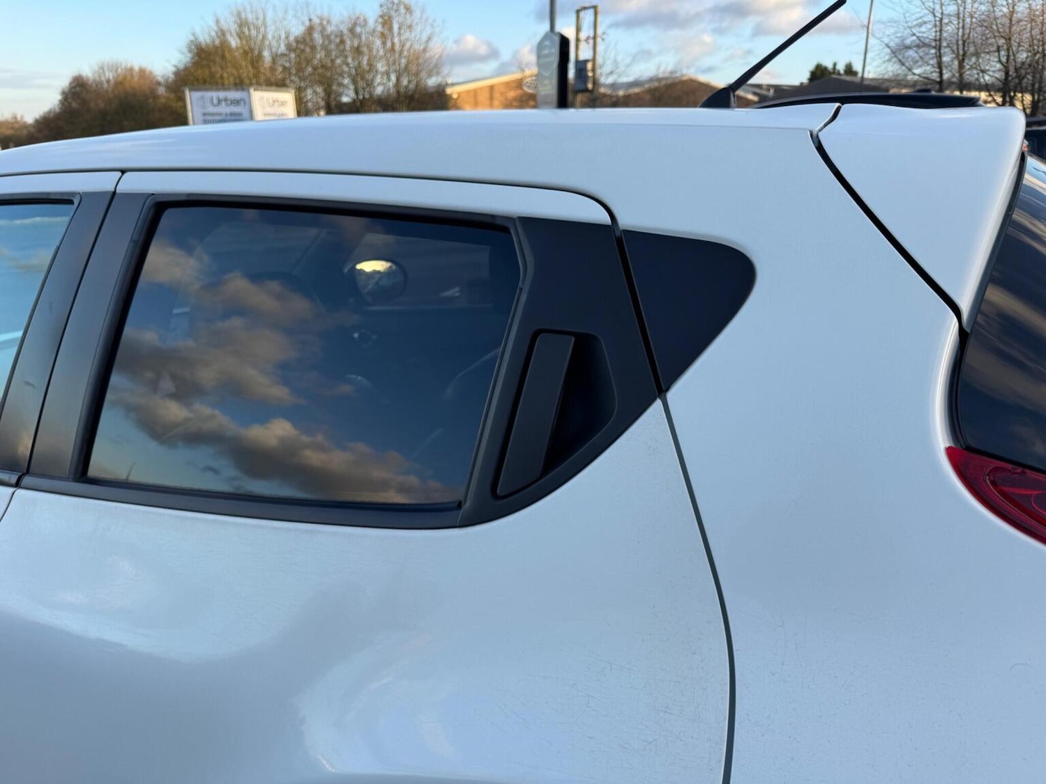 Used Nissan Juke 2011 for sale - 76699343: Photo 21