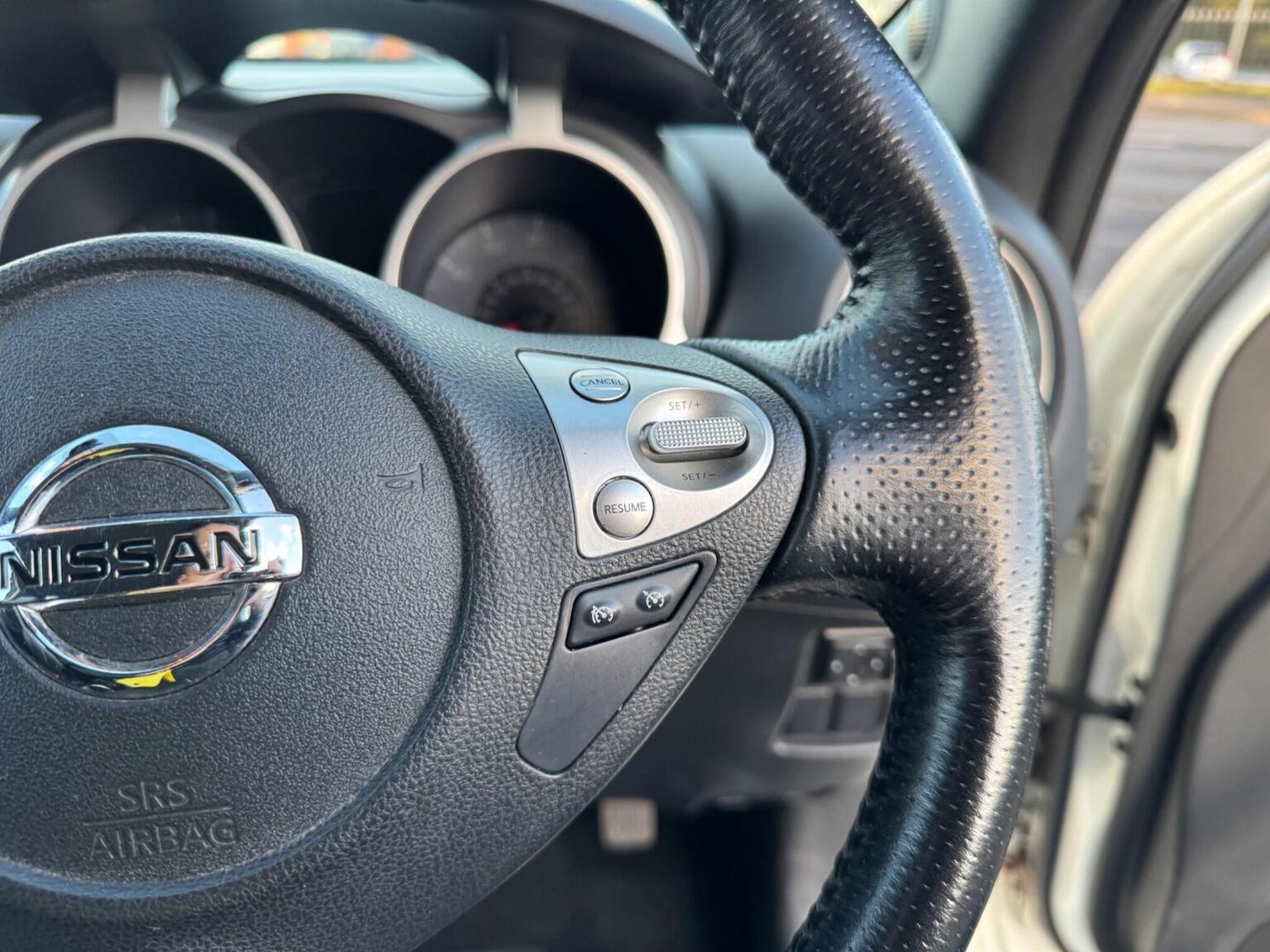 Used Nissan Juke 2011 for sale - 76699343: Photo 34