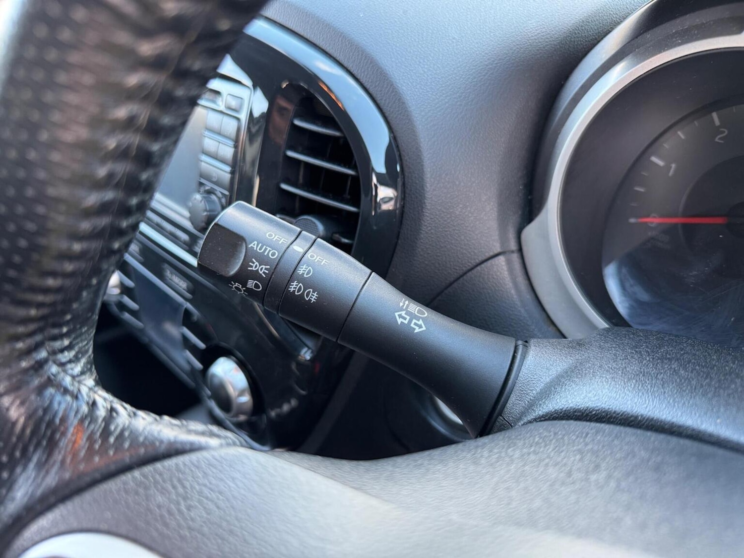 Used Nissan Juke 2011 for sale - 76699343: Photo 37