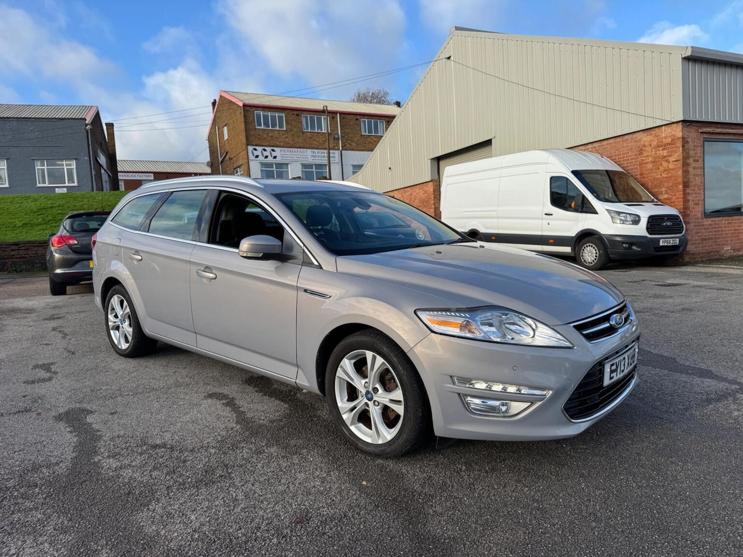 Used Ford Mondeo 2013 for sale - 76896948: Photo 2