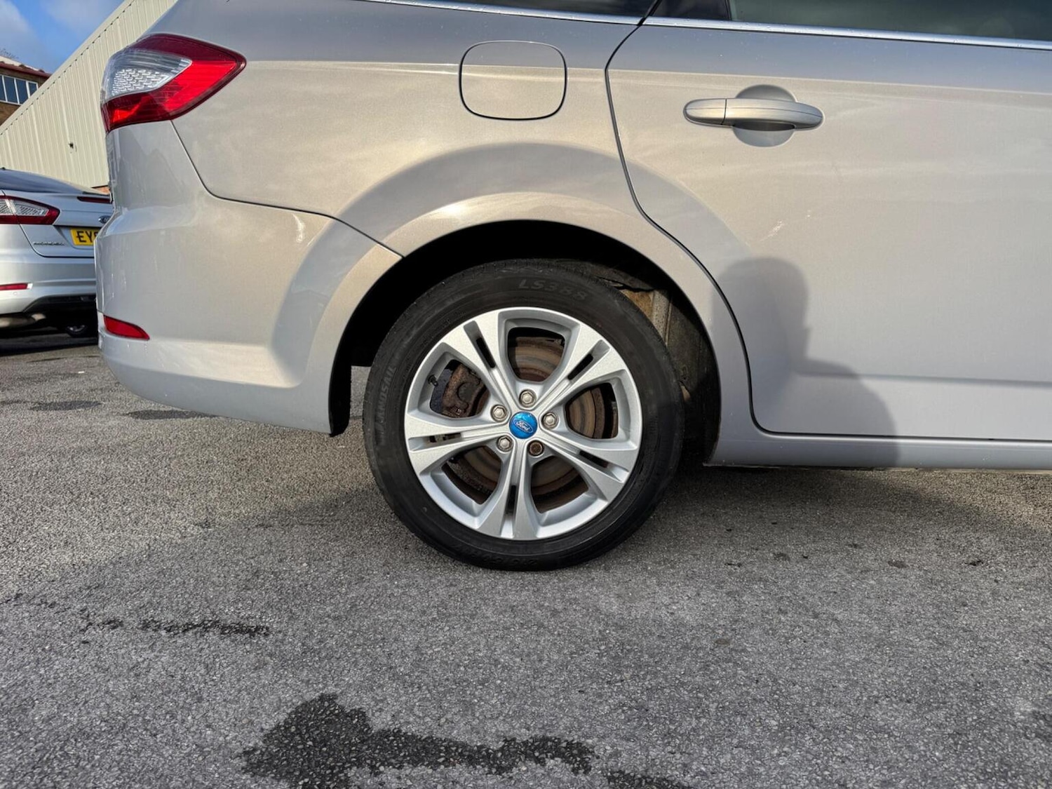 Used Ford Mondeo 2013 for sale - 76896948: Photo 8