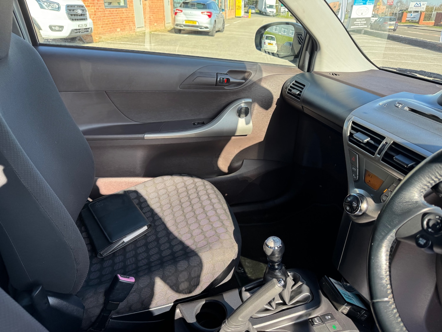 Used Toyota IQ 2009 for sale - 77943612: Photo 11