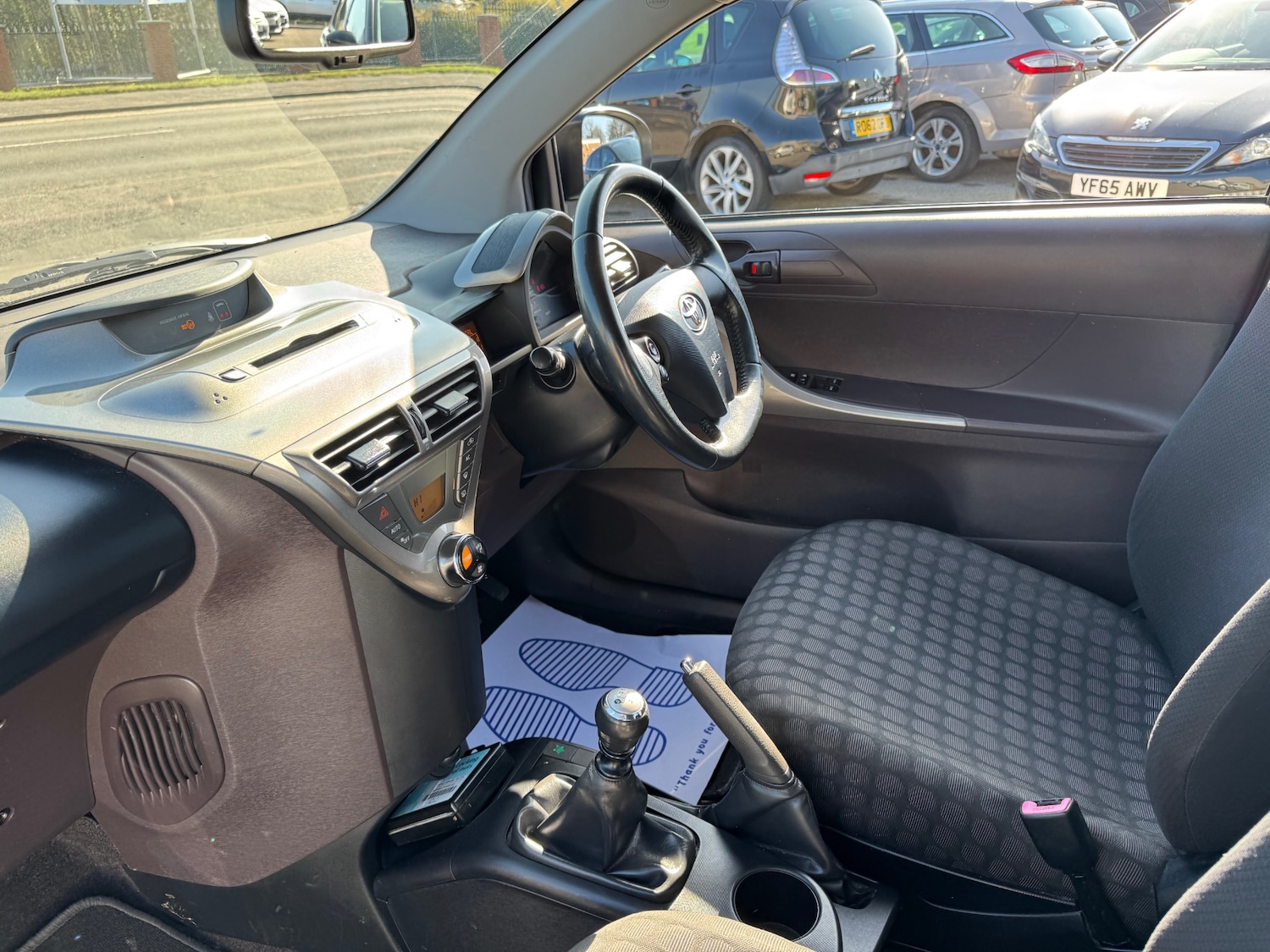 Used Toyota IQ 2009 for sale - 77943612: Photo 24