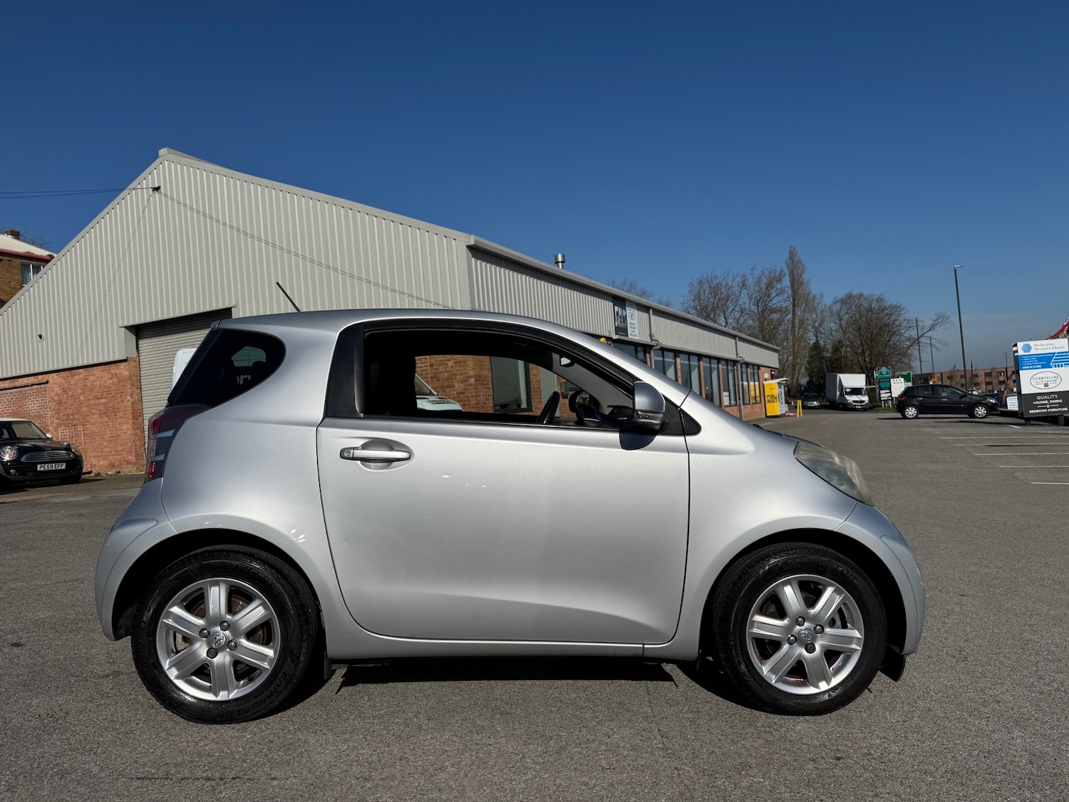 Used Toyota IQ 2009 for sale - 77943612: Photo 6