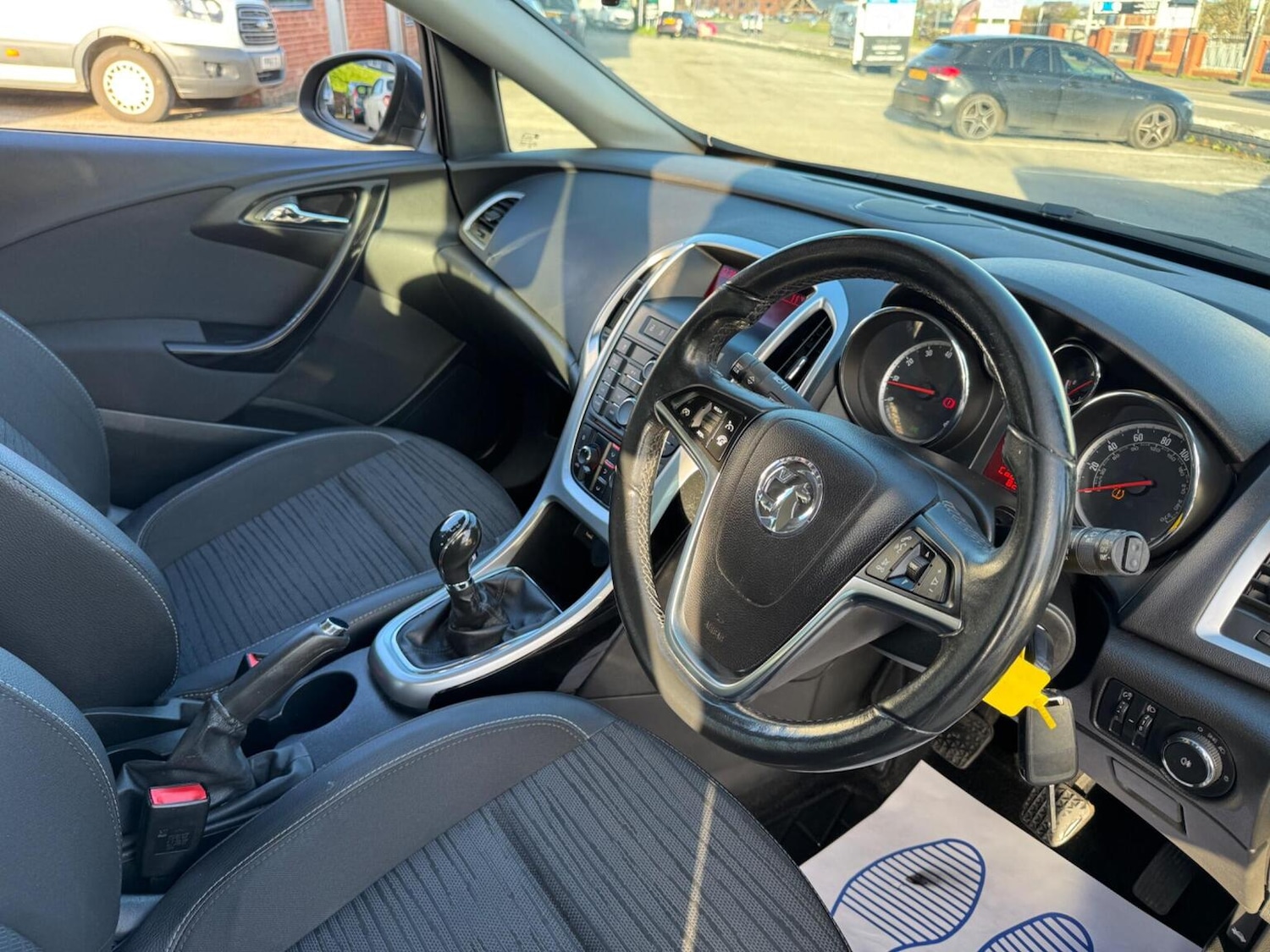 Used Vauxhall Astra 2015 for sale - 76896945: Photo 27