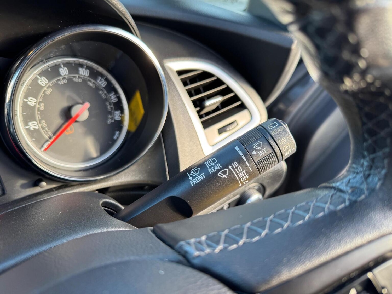 Used Vauxhall Astra 2015 for sale - 76896945: Photo 32