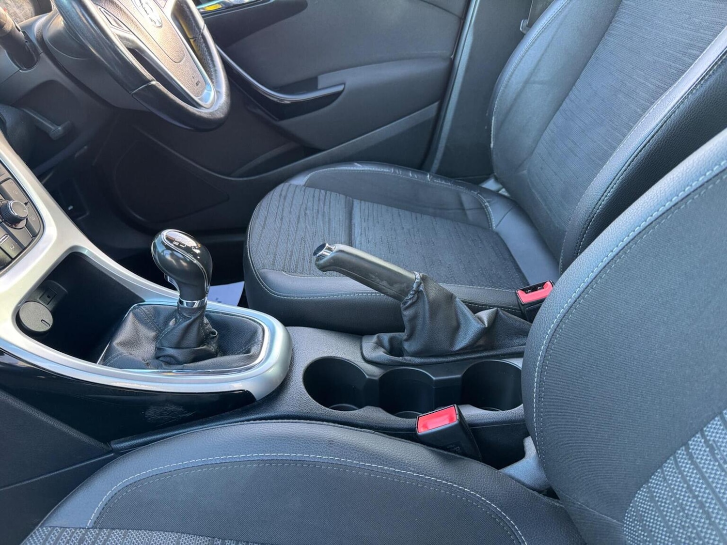 Used Vauxhall Astra 2015 for sale - 76896945: Photo 42