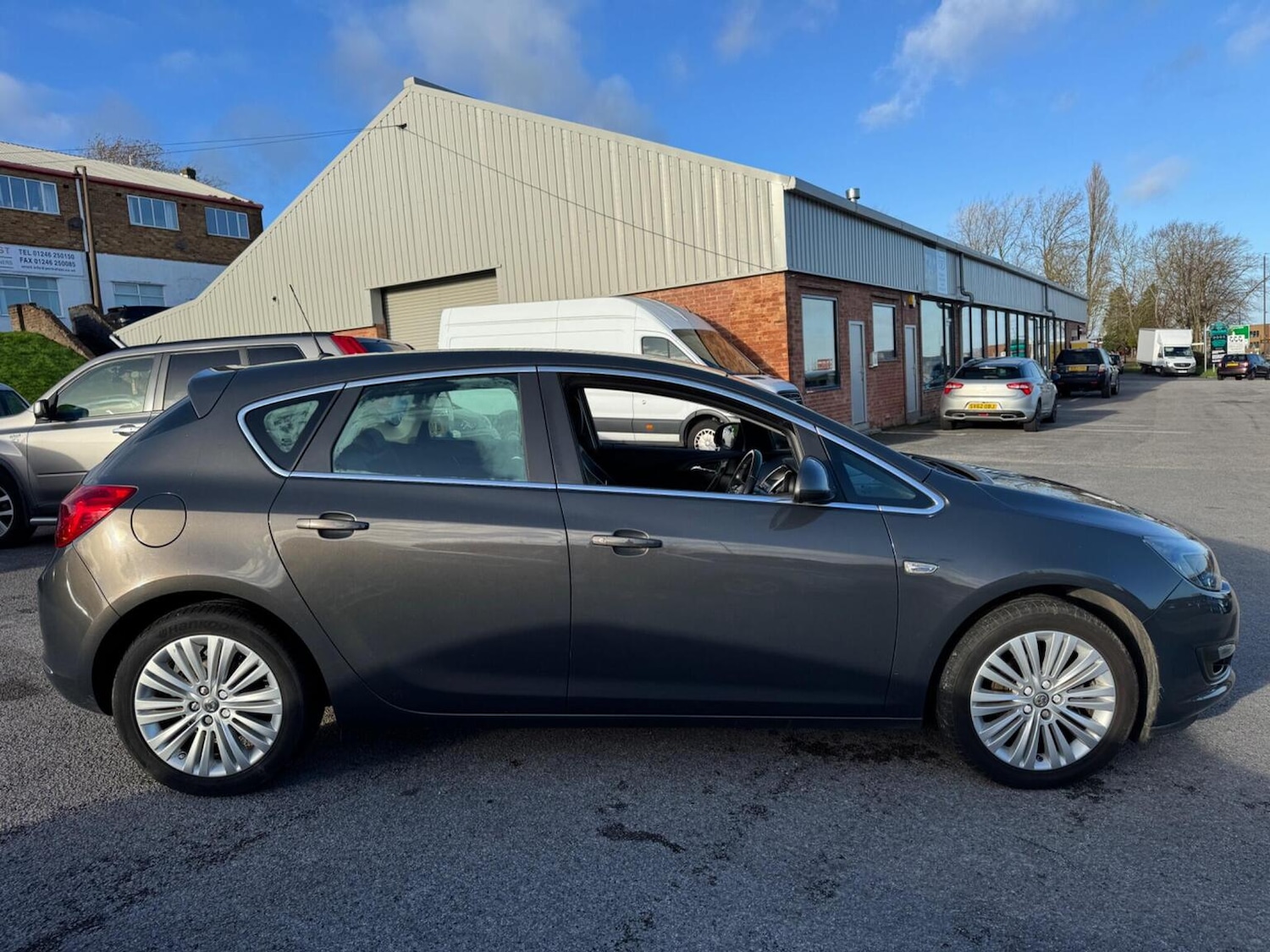 Used Vauxhall Astra 2015 for sale - 76896945: Photo 7