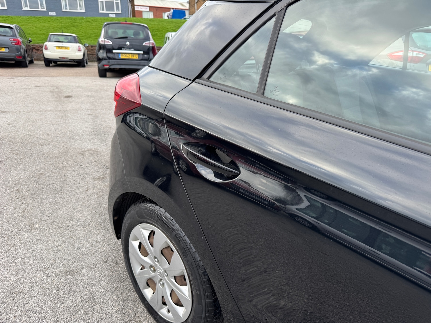 Used Hyundai i20 2015 for sale - 77053745: Photo 10