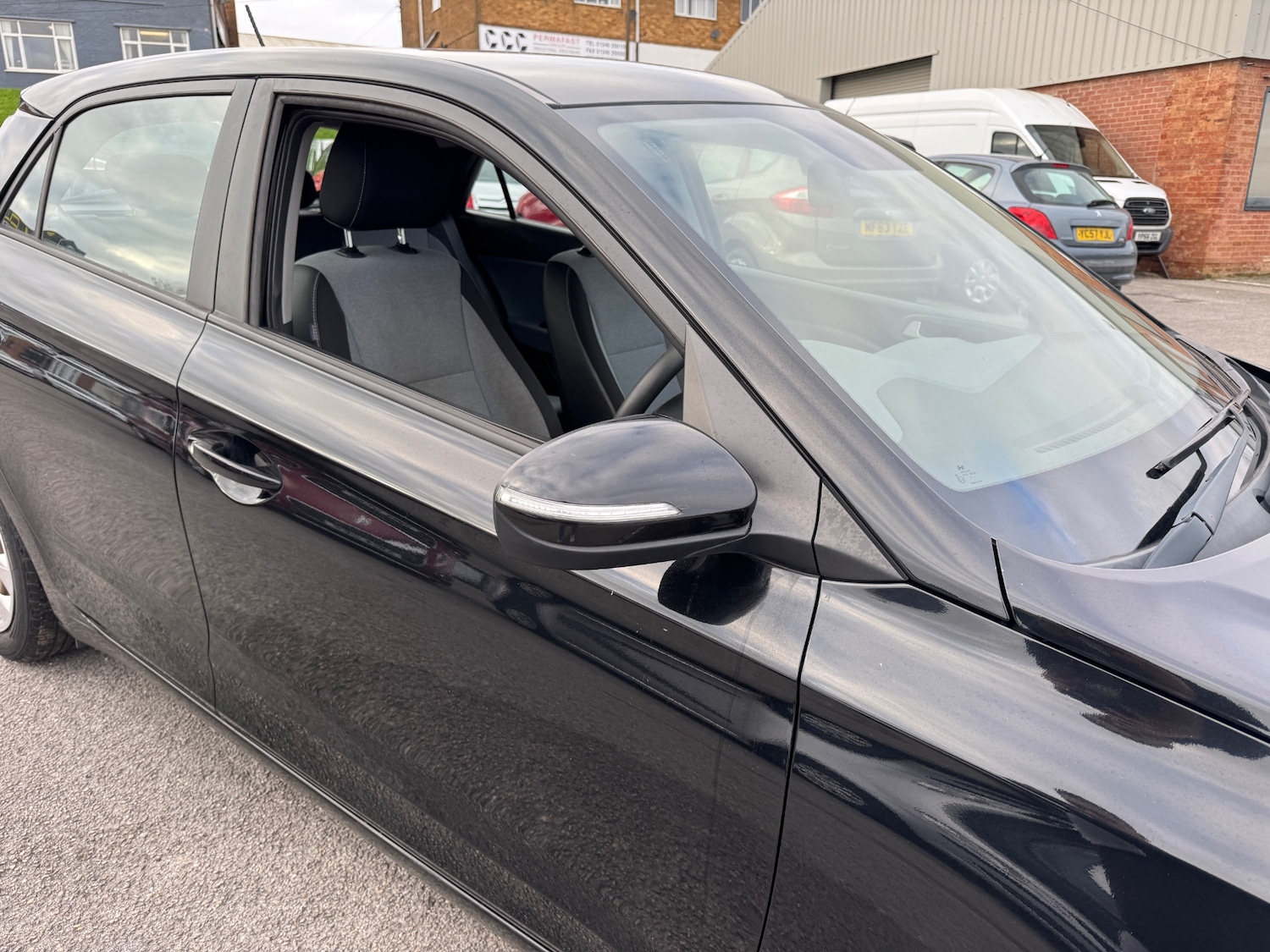 Used Hyundai i20 2015 for sale - 77053745: Photo 12