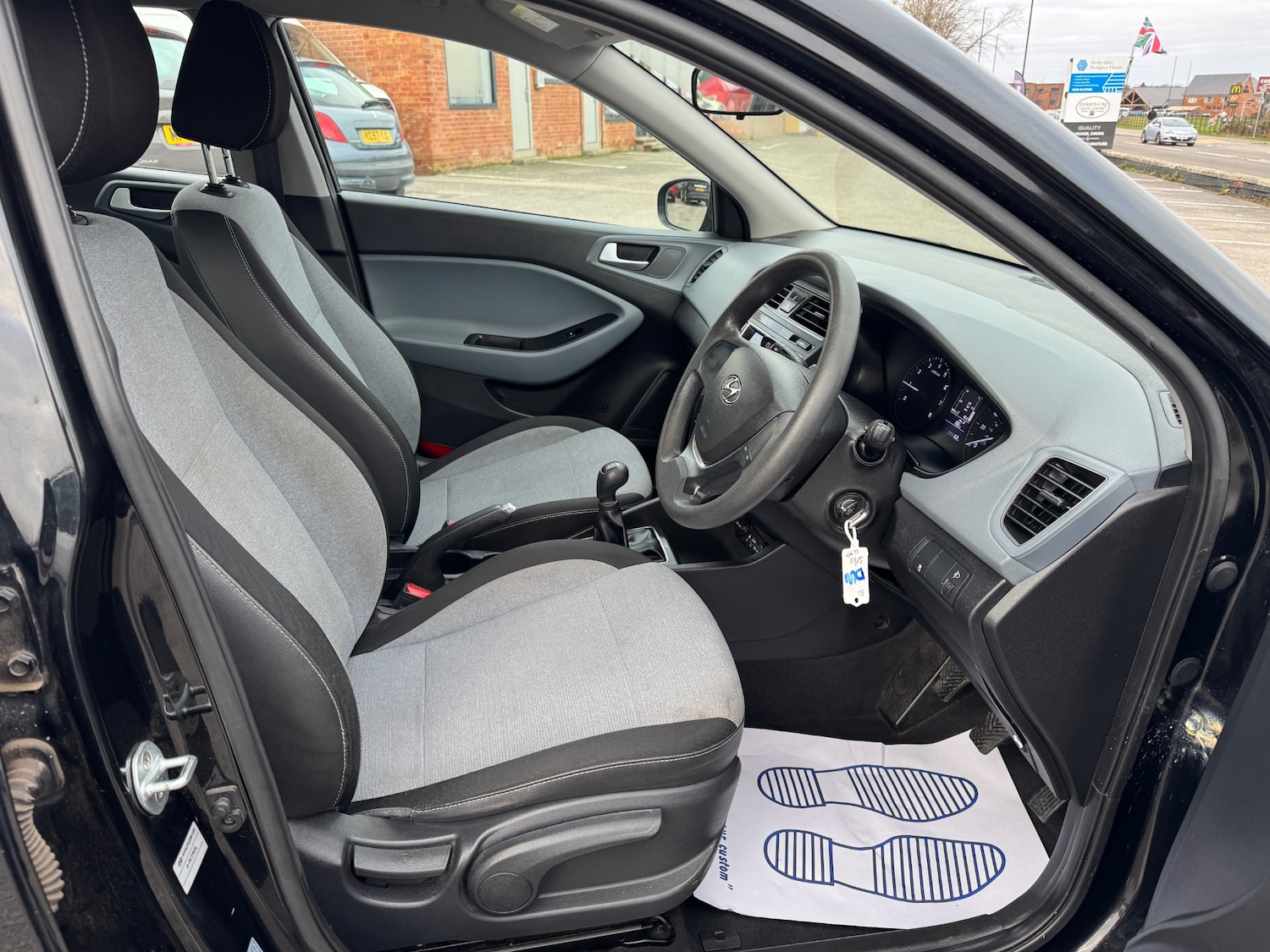 Used Hyundai i20 2015 for sale - 77053745: Photo 26