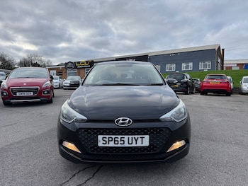 Used Hyundai i20 2015 for sale - 77053745: Photo