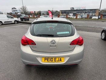 Used Vauxhall Astra 2010 for sale - 77354981: Photo