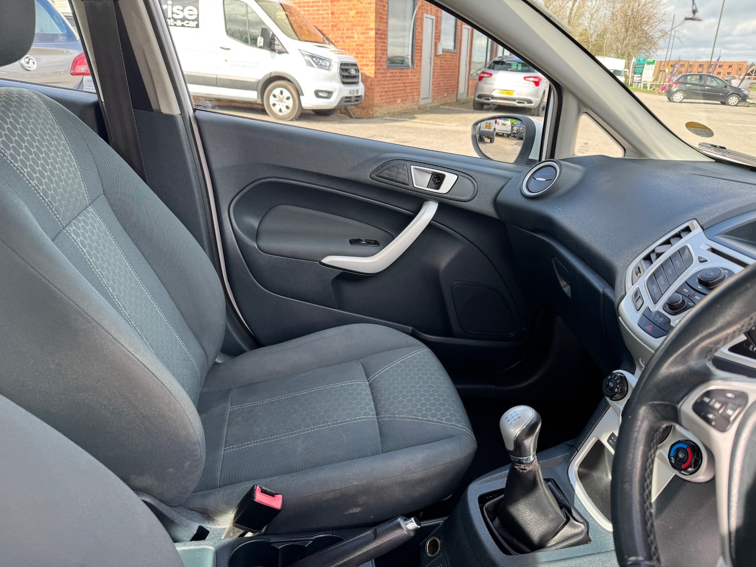 Used Ford Fiesta 2011 for sale - 77881182: Photo 11