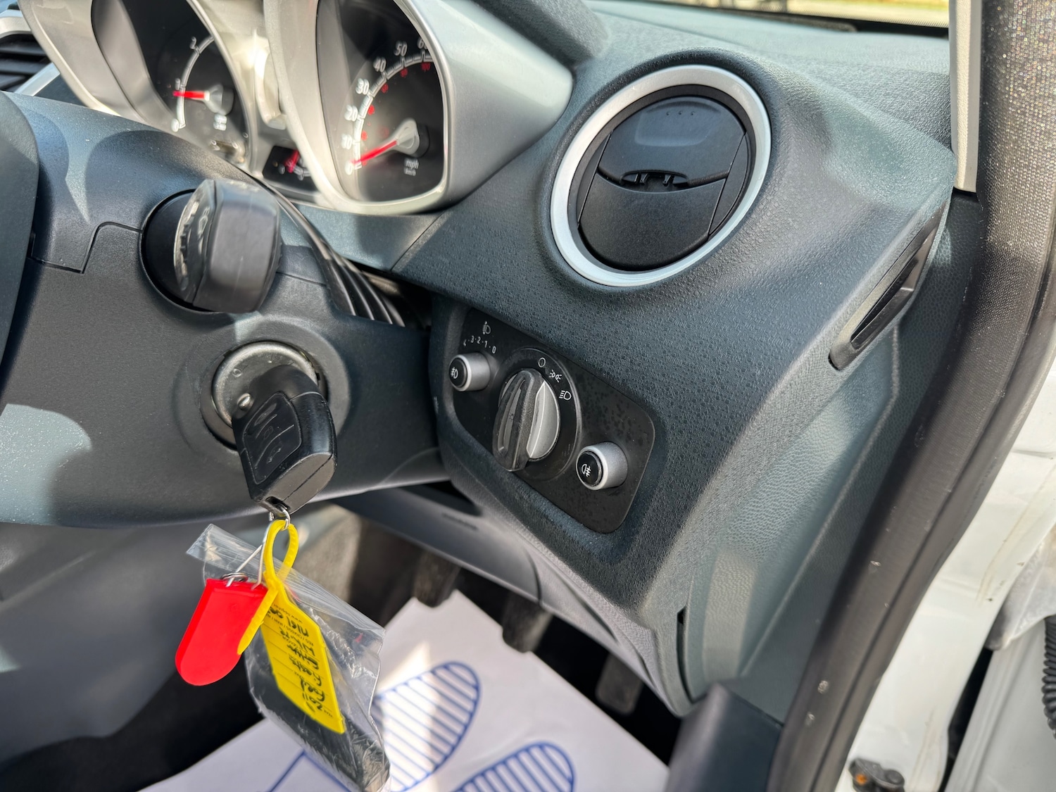 Used Ford Fiesta 2011 for sale - 77881182: Photo 12