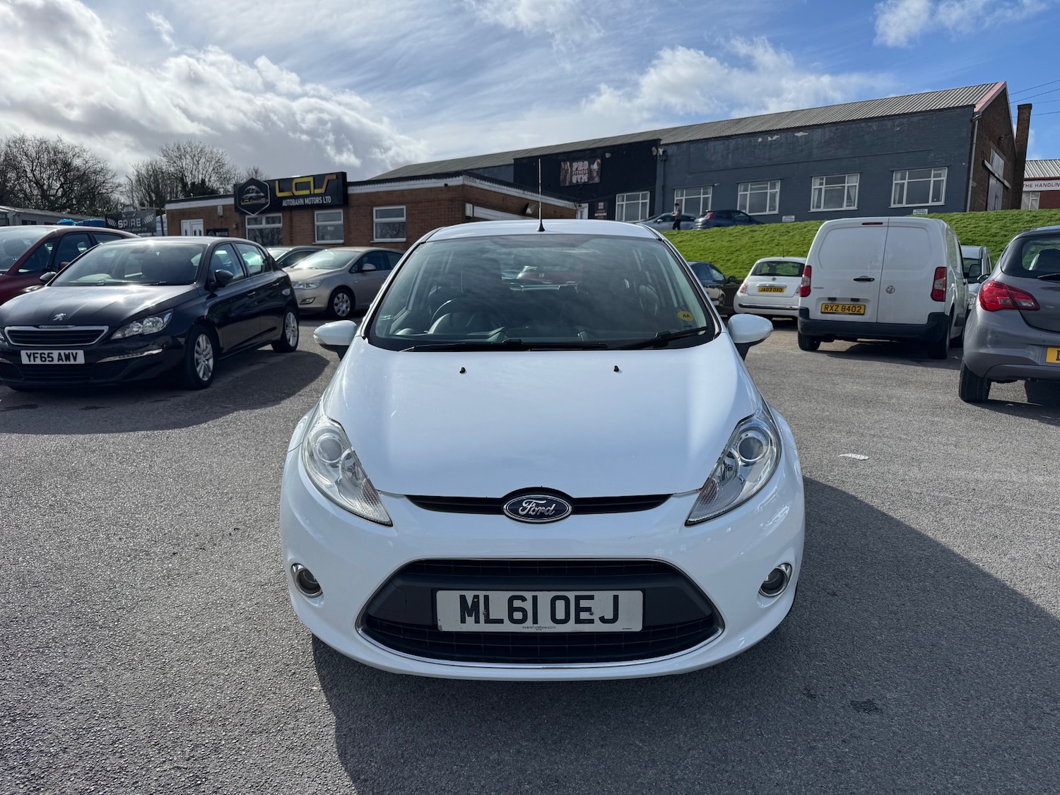 Used Ford Fiesta 2011 for sale - 77881182: Photo 2