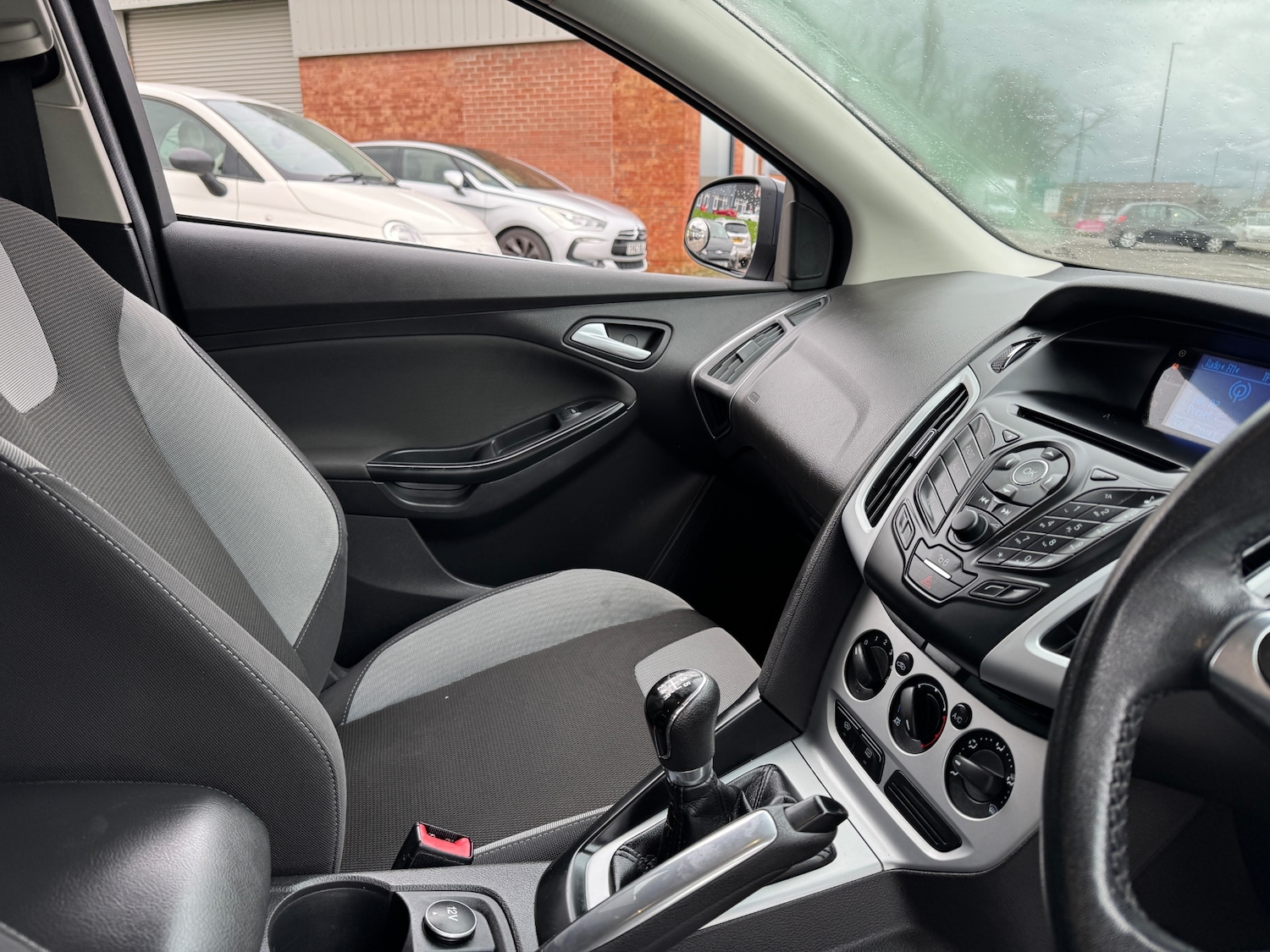 Used Ford Focus 2011 for sale - 77535832: Photo 11