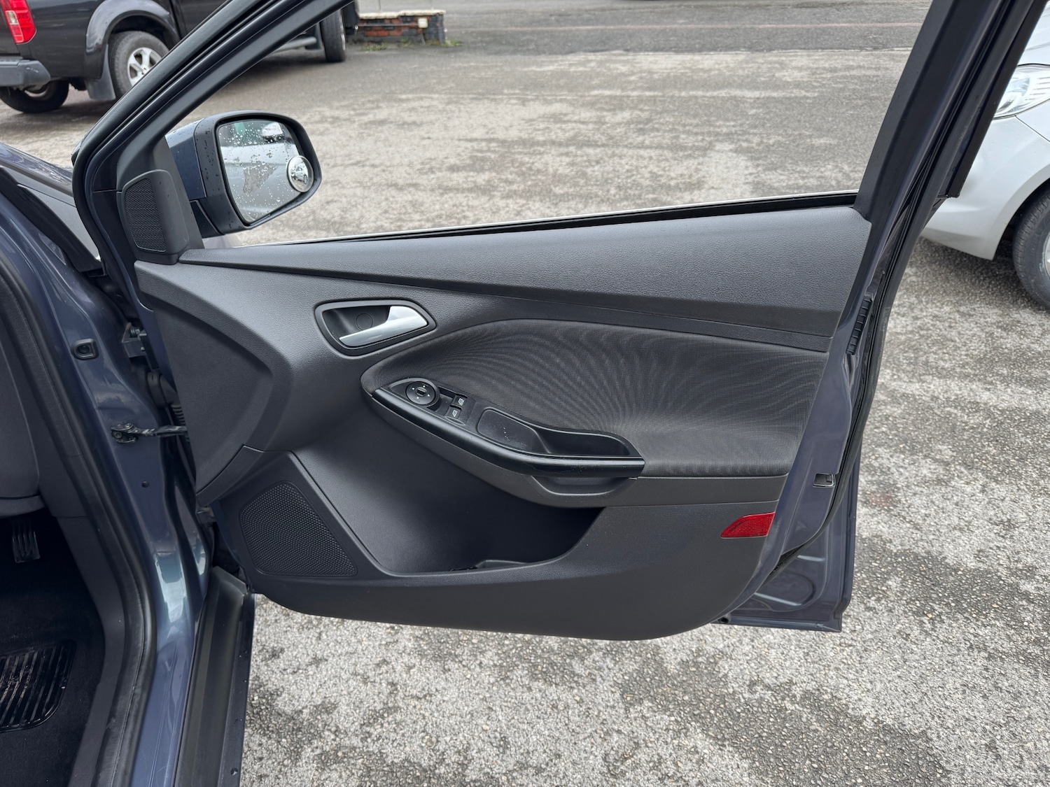 Used Ford Focus 2011 for sale - 77535832: Photo 7