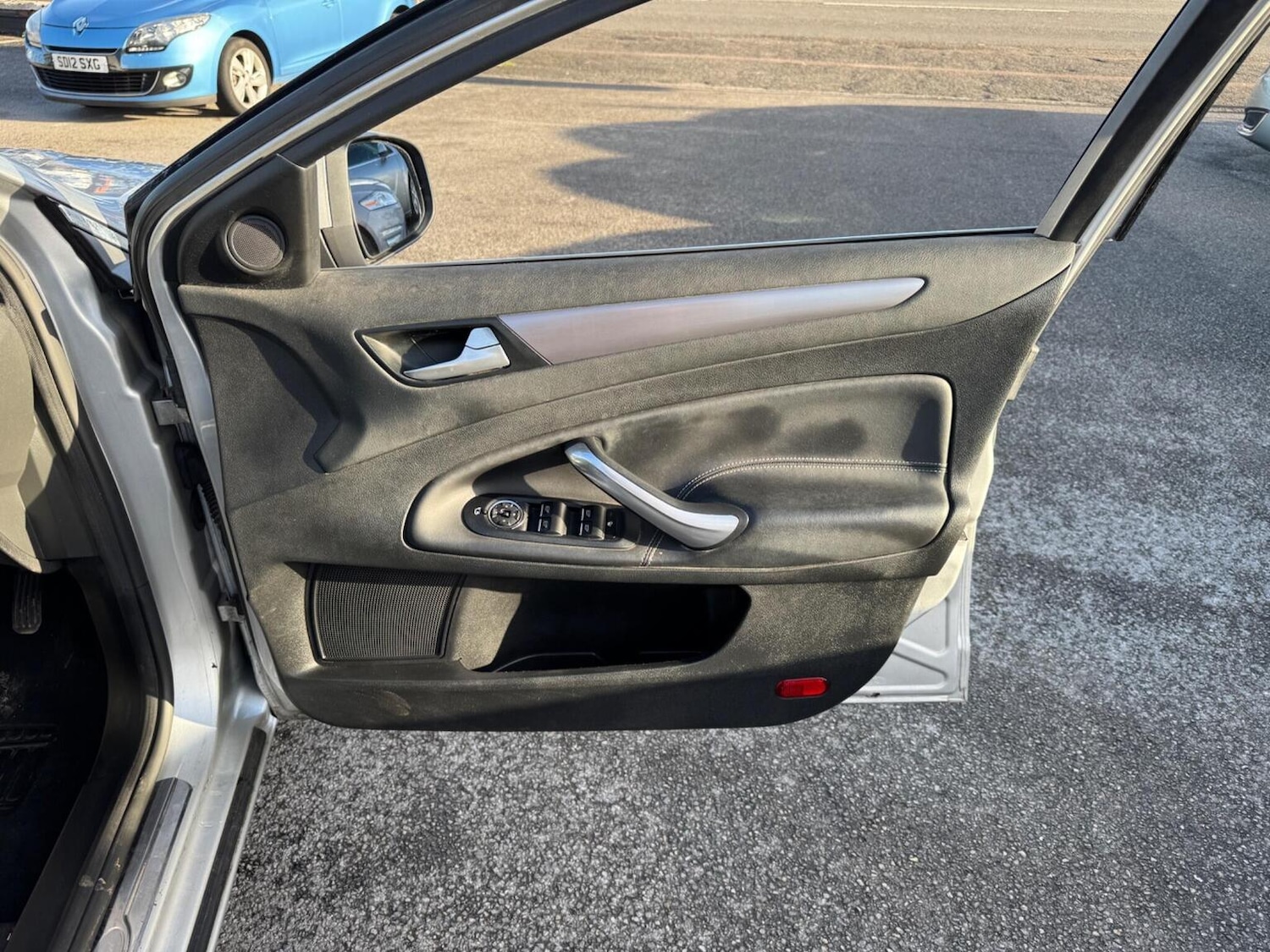 Used Ford Mondeo 2012 for sale - 76896958: Photo 30