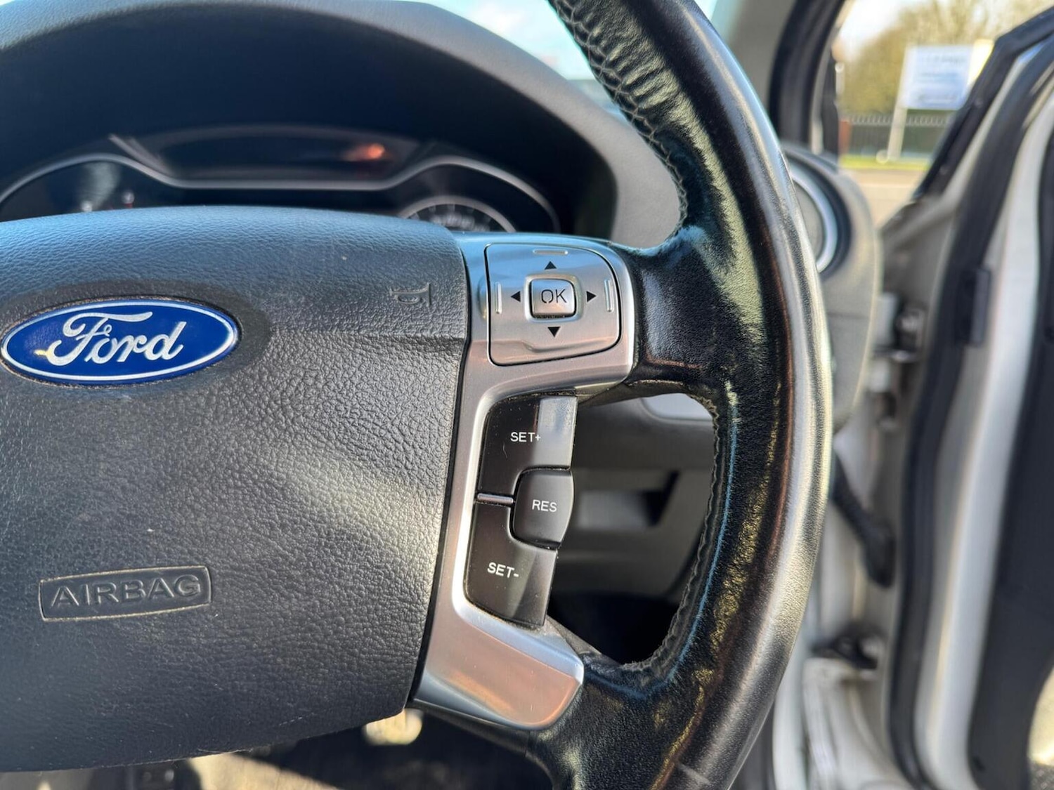 Used Ford Mondeo 2012 for sale - 76896958: Photo 38