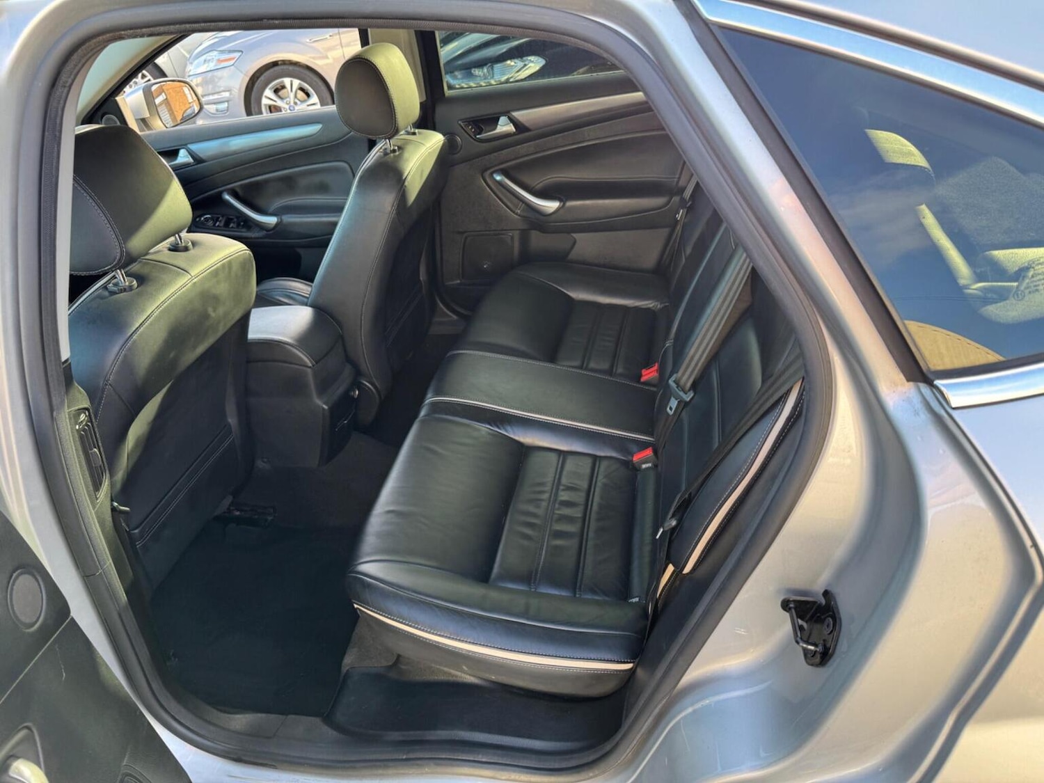 Used Ford Mondeo 2012 for sale - 76896958: Photo 52